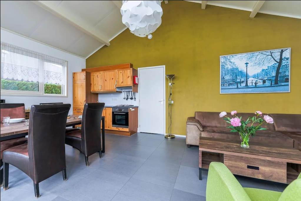 Villa Vakantiehuis De Wilgenroos Wervershoof Exterior foto